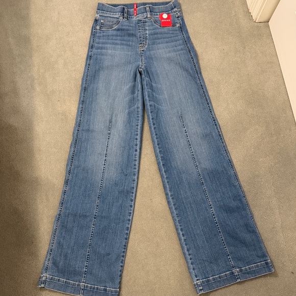NWT - Spanx Front Seam Pull-On Stretchy Wide Leg Jeans in Small Tall - Picture 4 of 10